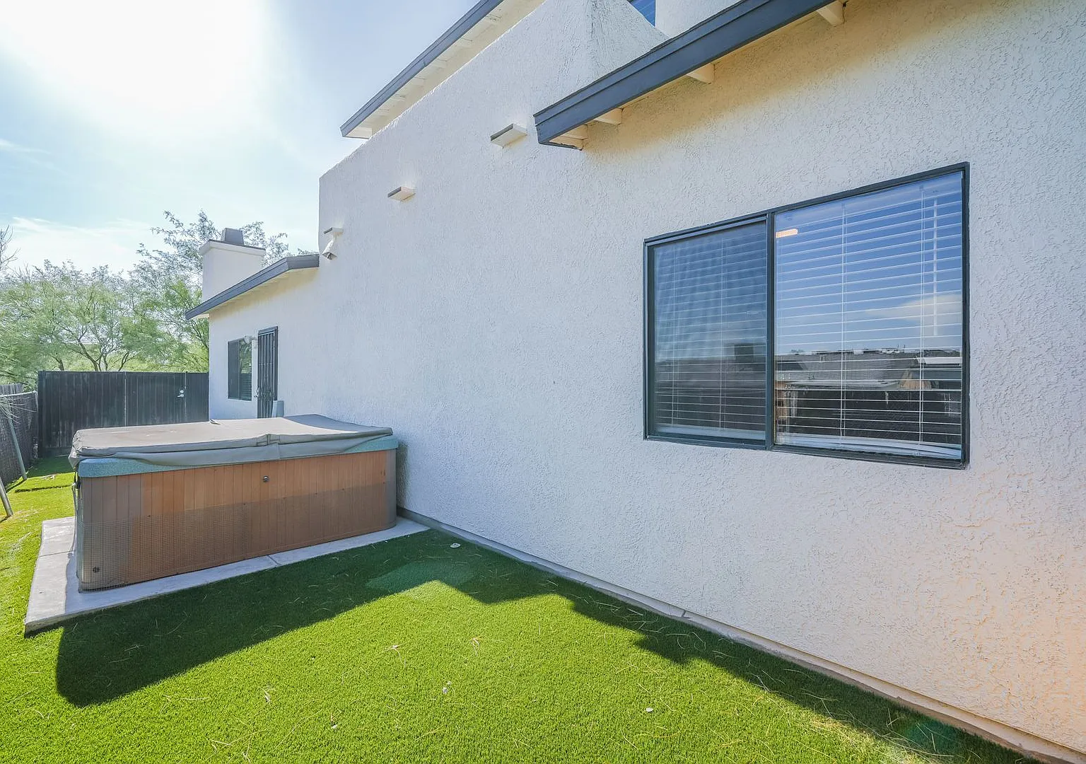 1521 N. Park Ave. — Photo 3