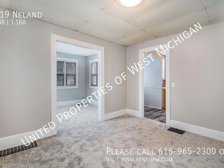 819 Neland Ave SE — Photo 7