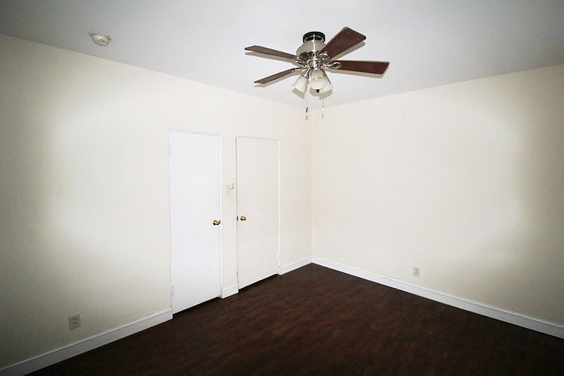 1st image of 3500 Elm St #5