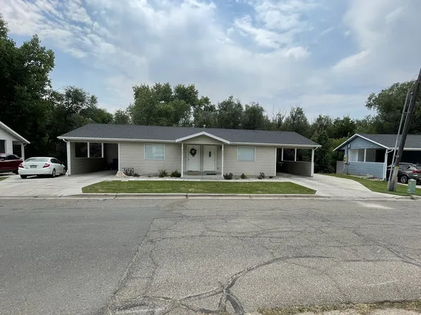 4055 S Hillcrest Cir, South Ogden, UT 84405