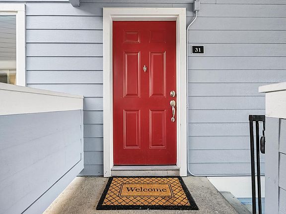 2nd image of 225 Burt Street #31
