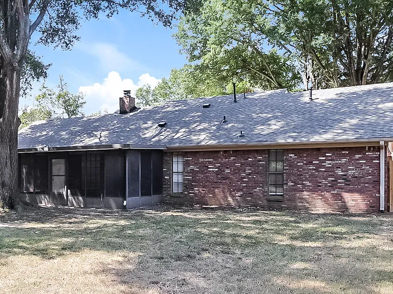 6170 Chickasaw Dr — Photo 16