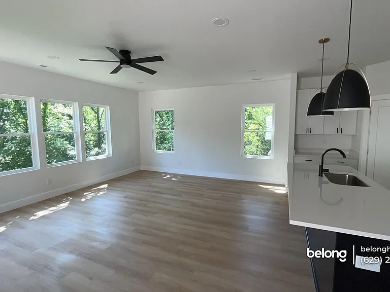 1807 Liberia St — Photo 5