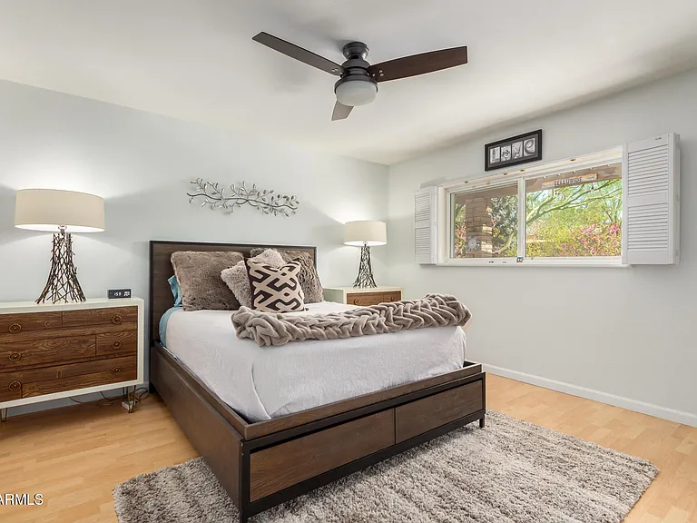 2909 E Las Rocas Dr — Photo 23