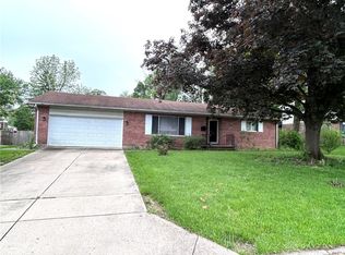5726 Hunters Ridge Rd, Dayton, OH 45431