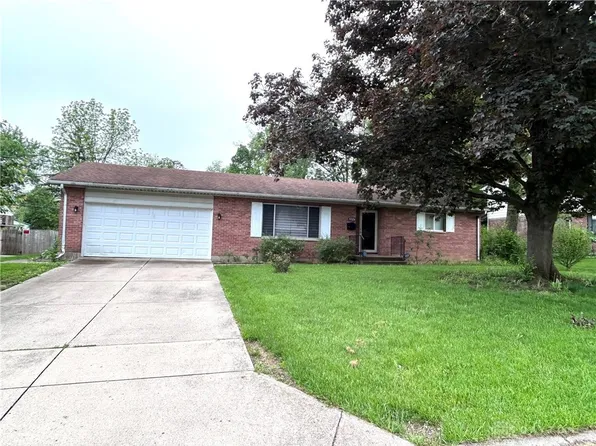 5726 Hunters Ridge Rd, Dayton, OH 45431