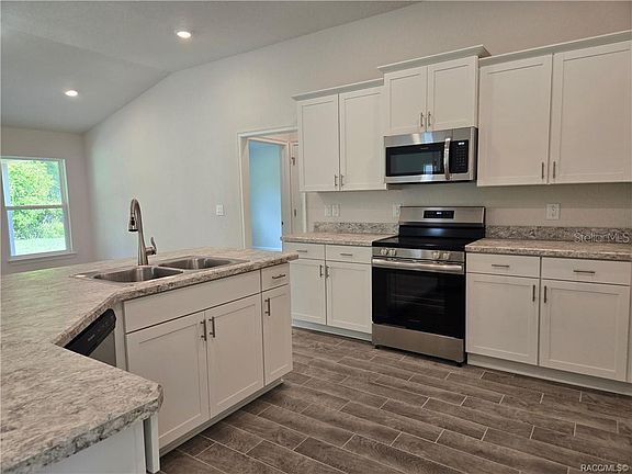4th image of 1028 Ibis Cir