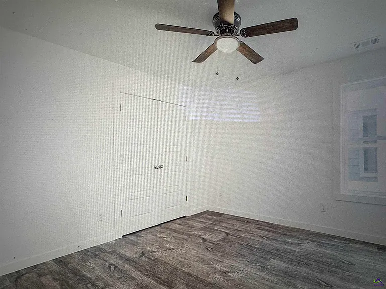 109 Leisure Pointe Cv — Photo 12