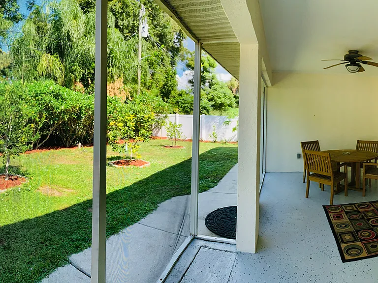 380 S Venice Blvd — Photo 18