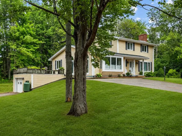 45 Bonavista Ave, Stratford, PE C1B 1L3