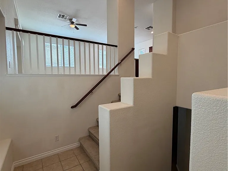 4723 Killington St — Photo 2