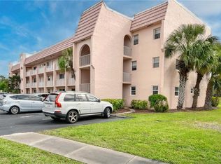 175 Turtle Lake CT #112, NAPLES, FL 34105