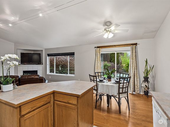 4th image of 6813 145th Street Ct E