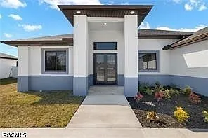 3 bed, 2.0 bath, 1656 sqft, $2,100 — Photo 1