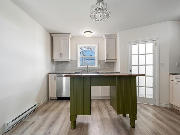 4th image of Athol Rd #2482