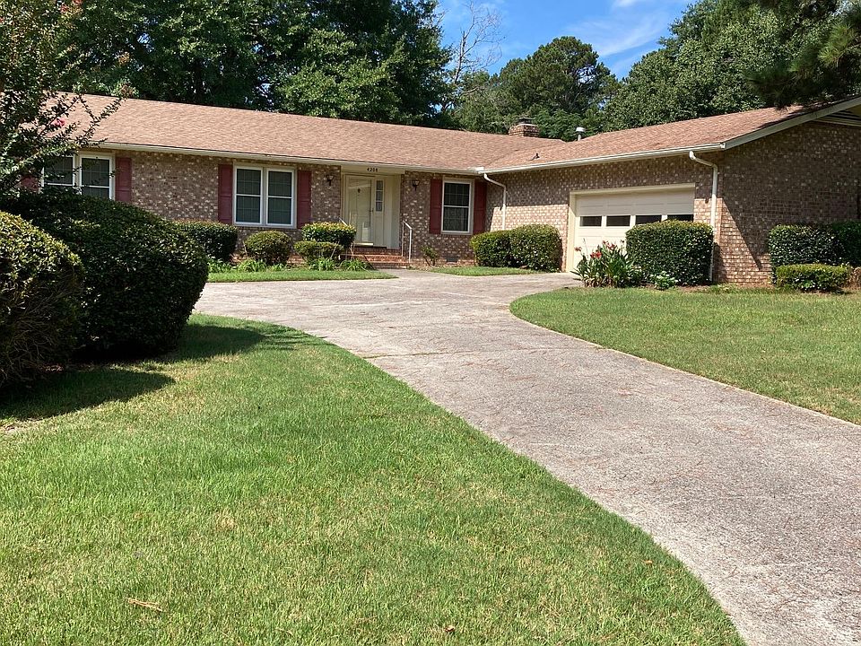 2nd image of 4208 Dunwoody Rd