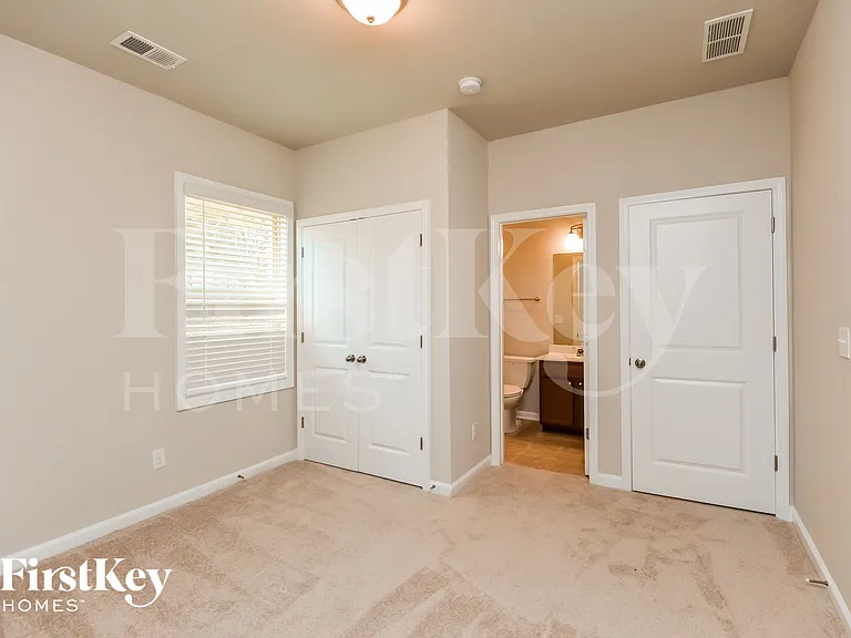 3508 Wheeler Ln — Photo 12