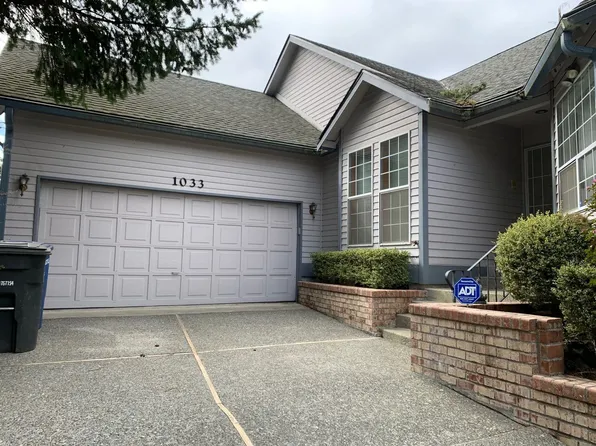 1033 S 232nd St, Seattle, WA 98198