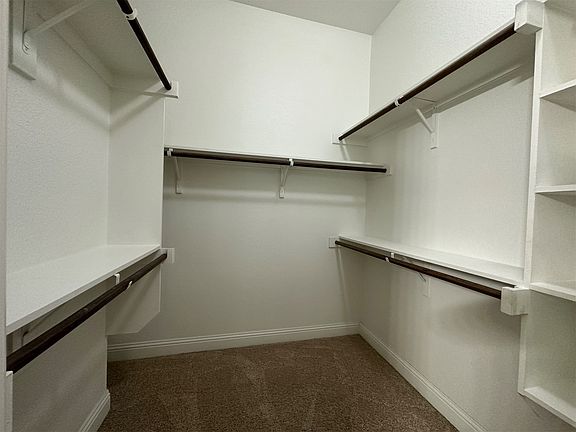 3rd image of 3609 Hazelhurst Dr