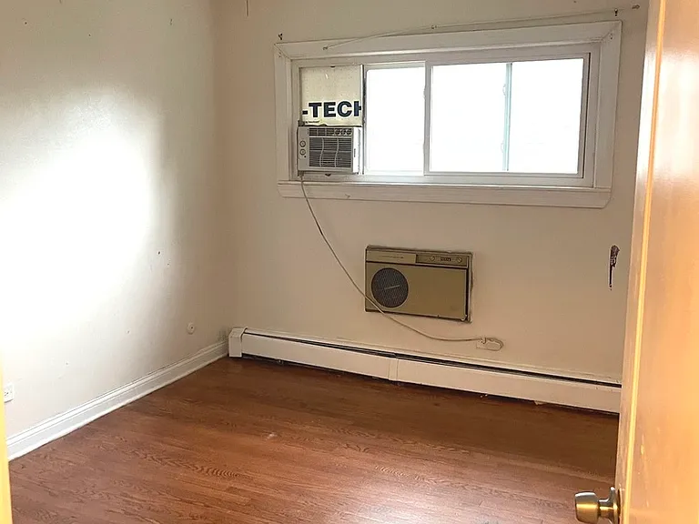 1240 W Farwell Ave #3 — Photo 8