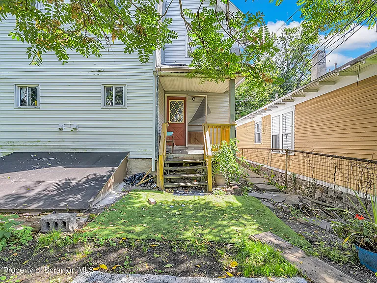 514 Stipp Ct — Photo 28