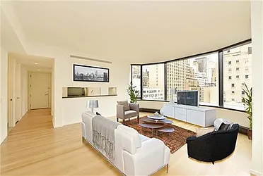 Rented by Domus Realty