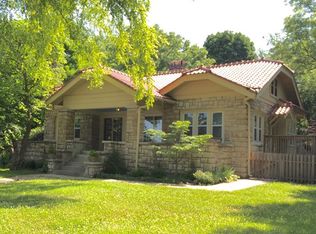 5149 Mission Rd, Westwood, KS 66205