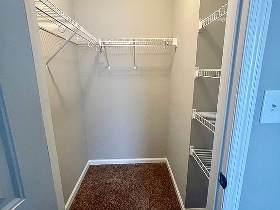 5th image of 2004 Willow Dr #3