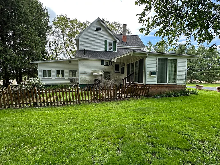 2445 Newton Tomlinson Rd — Photo 5