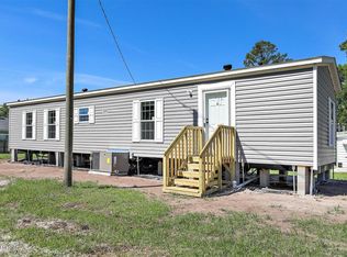 526 W Railroad Ave, Macclenny, FL 32063