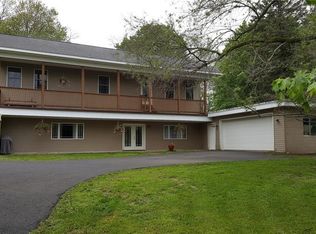 6097 Spring Green Rd, Wolcott, NY 14590