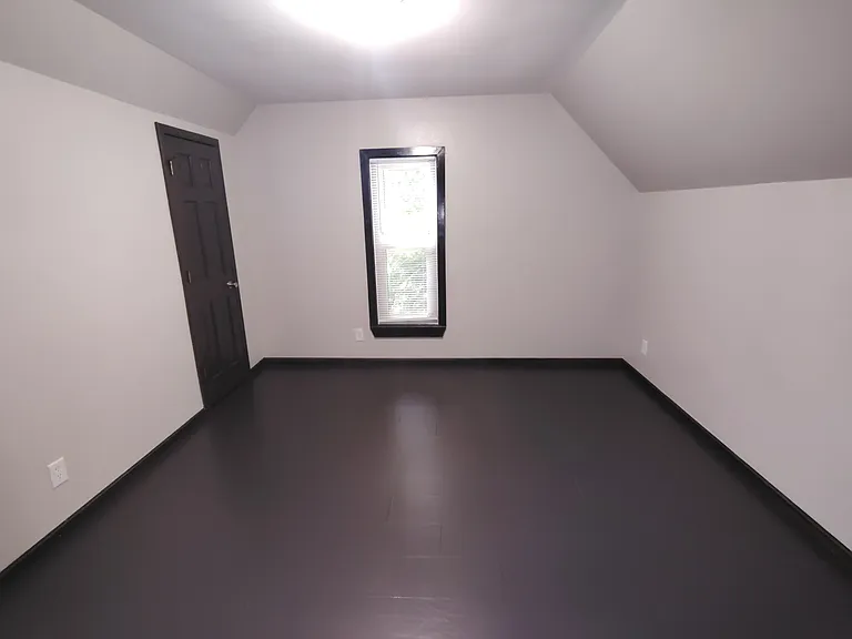 1102 Grant Ave #16 — Photo 8