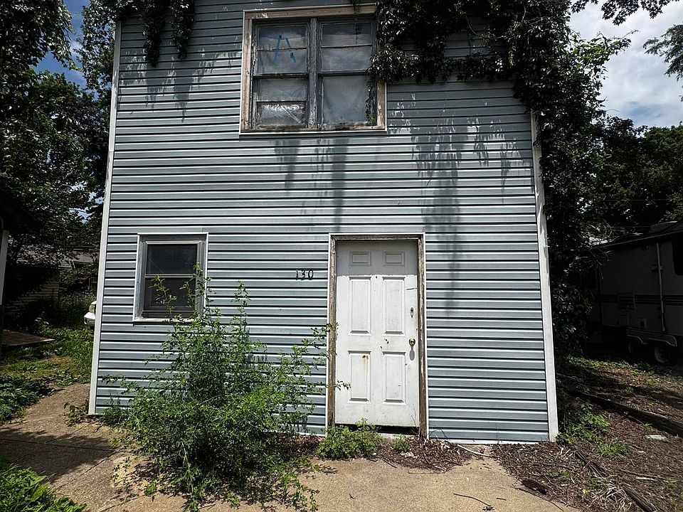 1st image of 130 E Main St