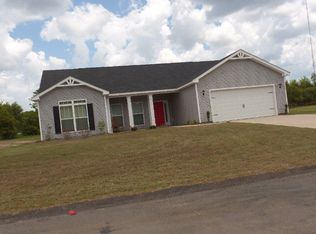 68 Peach Ln, Edgefield, SC 29824