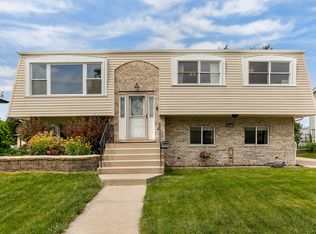 7730 163rd St, Tinley Park, IL 60477