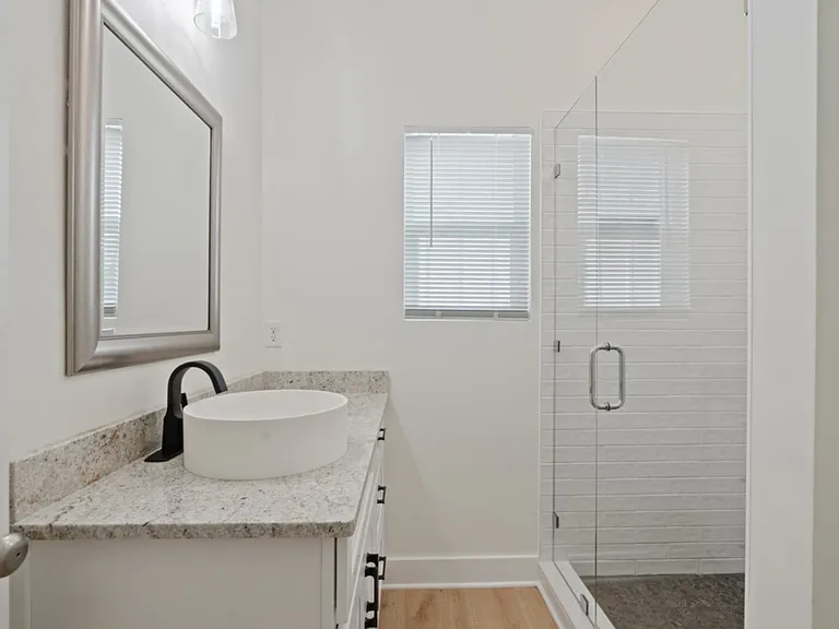 418 N C St — Photo 19