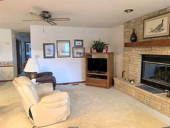 Living Rm Toward Hall/Dining