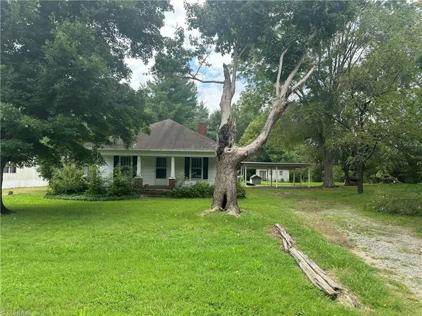 595 Arnold Rd, Lexington, NC 27295