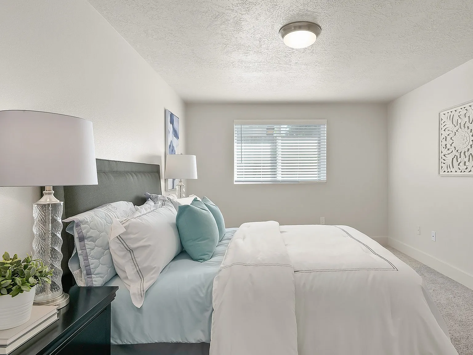 Pacific Crest — Photo 2