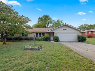 3953 S Broadway Ave, Springfield, MO 65807