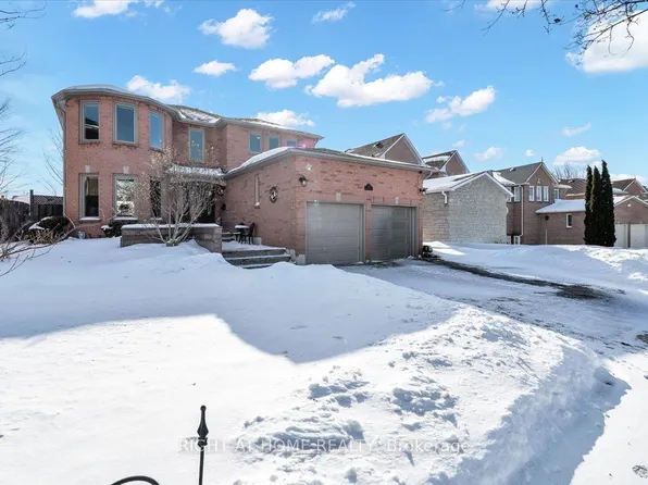 33 Willcocks Cres, Ajax, ON L1T 3L9