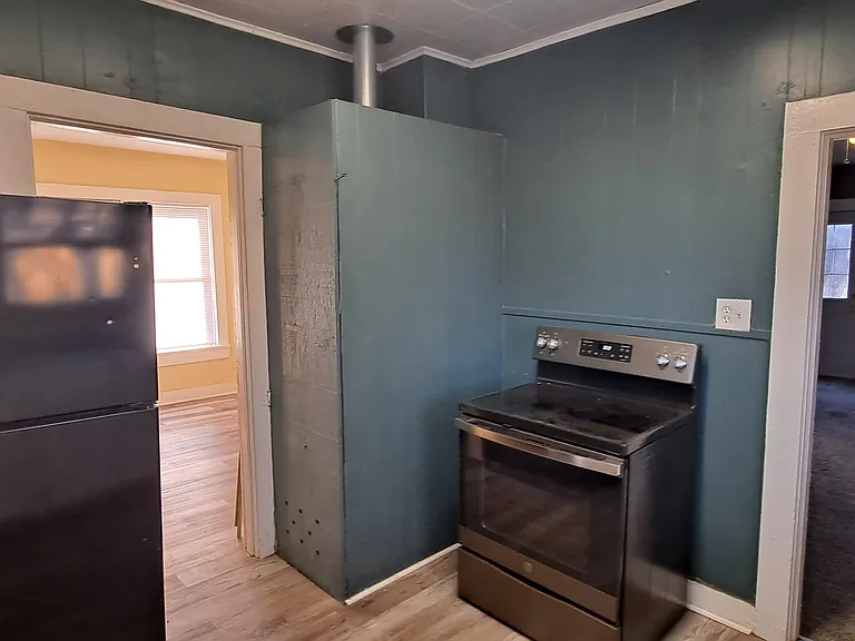 2203 Broad St — Photo 2