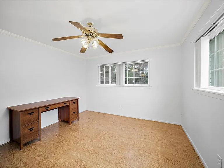 5215 Cheena Dr — Photo 24