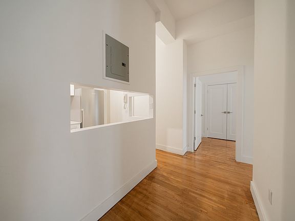 5th image of 31 E 31st St APT 4H