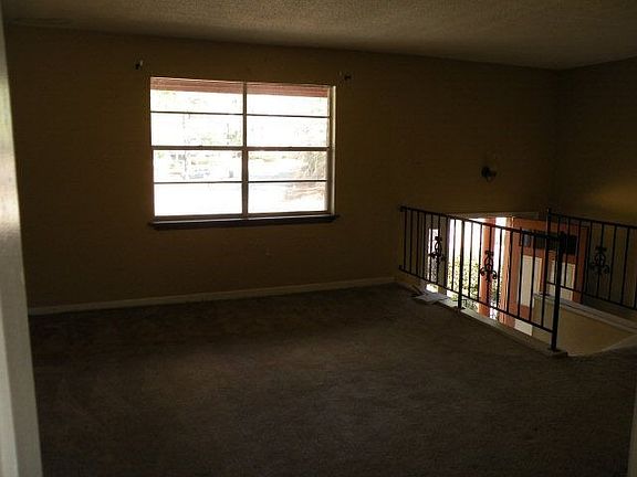 5th image of 2508 Dewsbury Ct