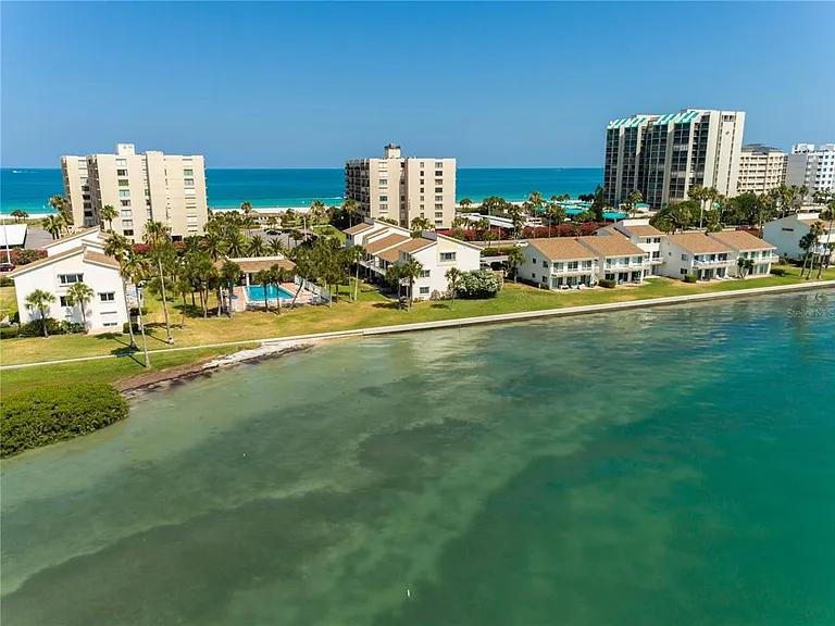 1401 Gulf Blvd #215 — Photo 38