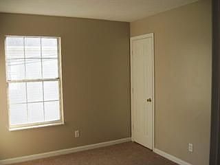 5th image of 426 Cedar Ave #B