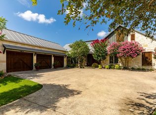 4076 Comanche Trace Dr, Kerrville, TX 78028