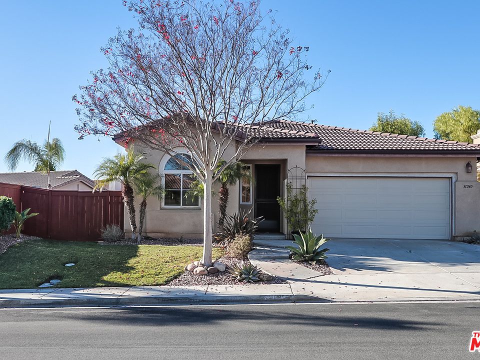 1st image of 31240 Gleneagles Dr