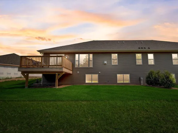 5224 Briarwood CIRCLE, Racine, WI 53402